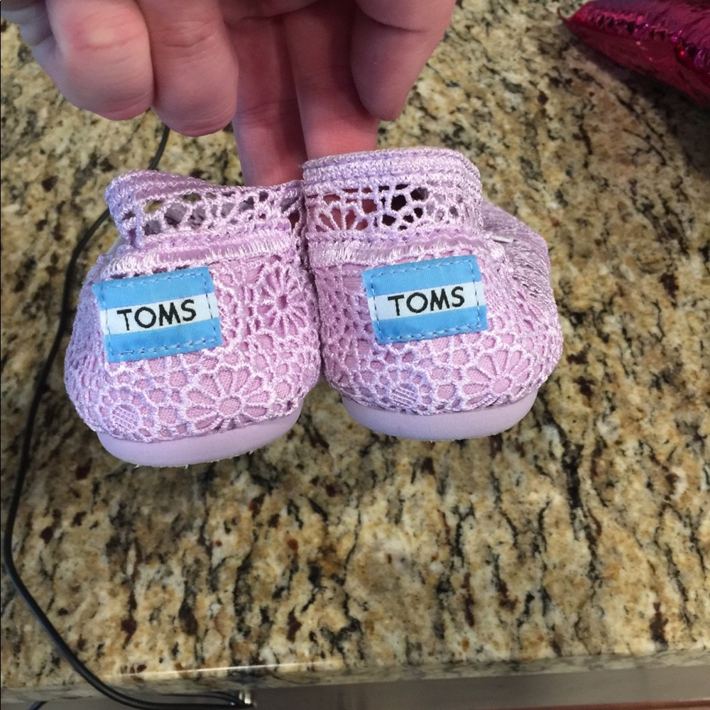 Toms brand shoes